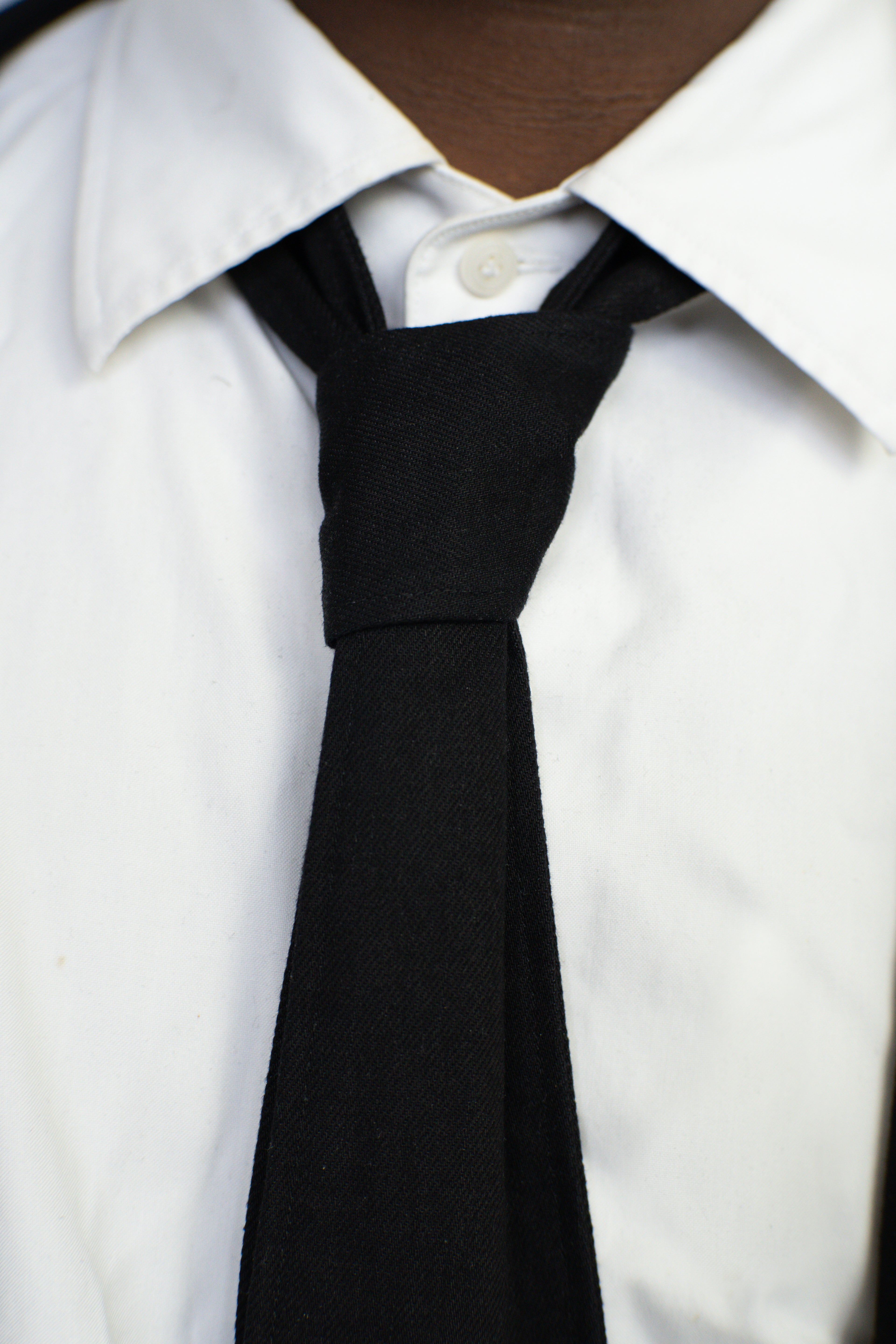 La cravate en denim noir