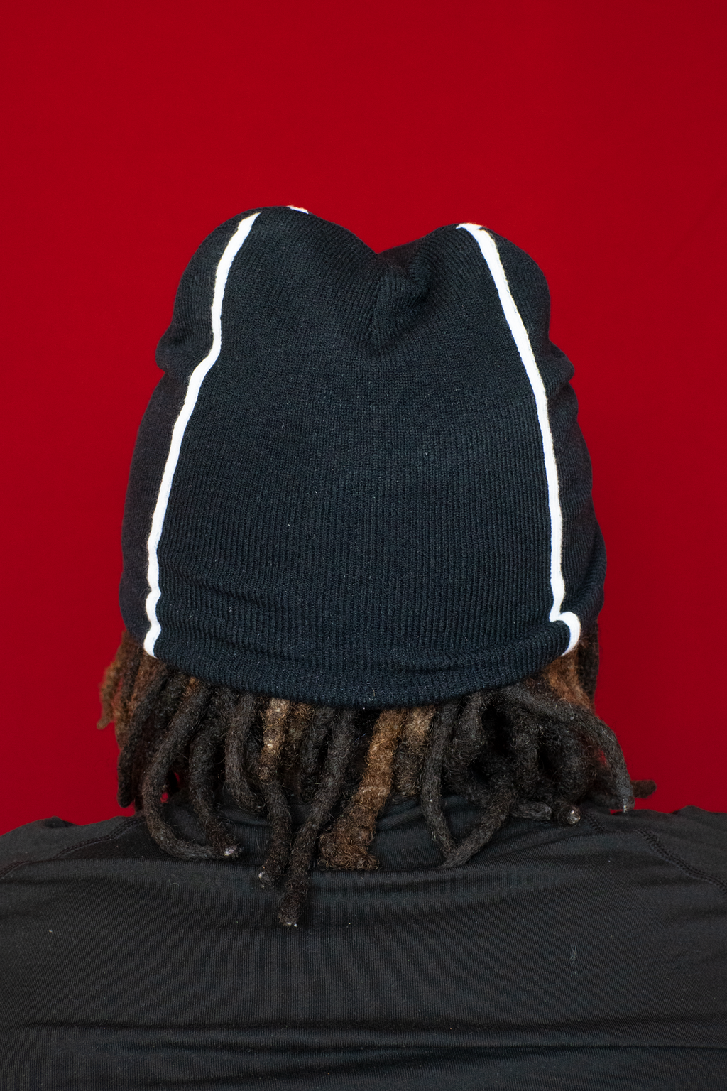 Le bonnet noir miroir